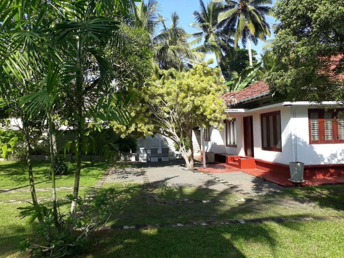 Circus Lagoon Hideaway Bed & Breakfast Dodanduwa Dış mekan fotoğraf
